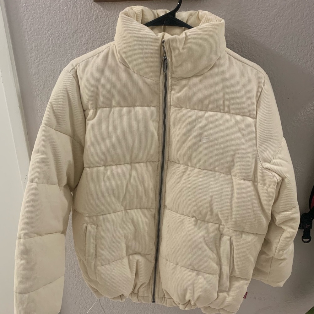 Cream Levi’s corduroy puffer jacket